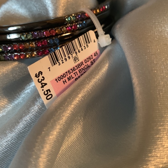 NWT Bangle bracelet set - Picture 4 of 6